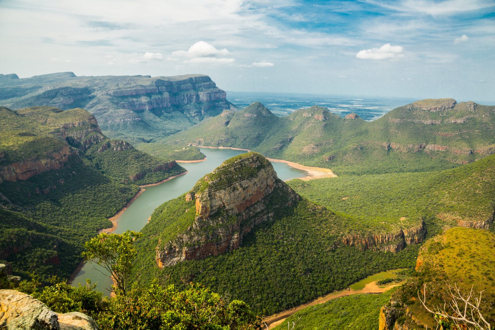 Sweeping escarpment views over the Kruger-region lowveld near Dwarsloop